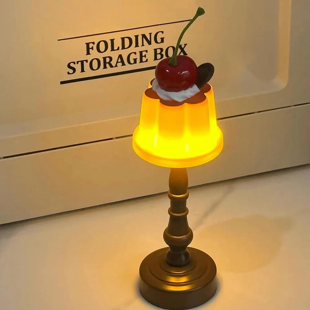 Retro mini lampka biurkowa LED w kształcie puddinga